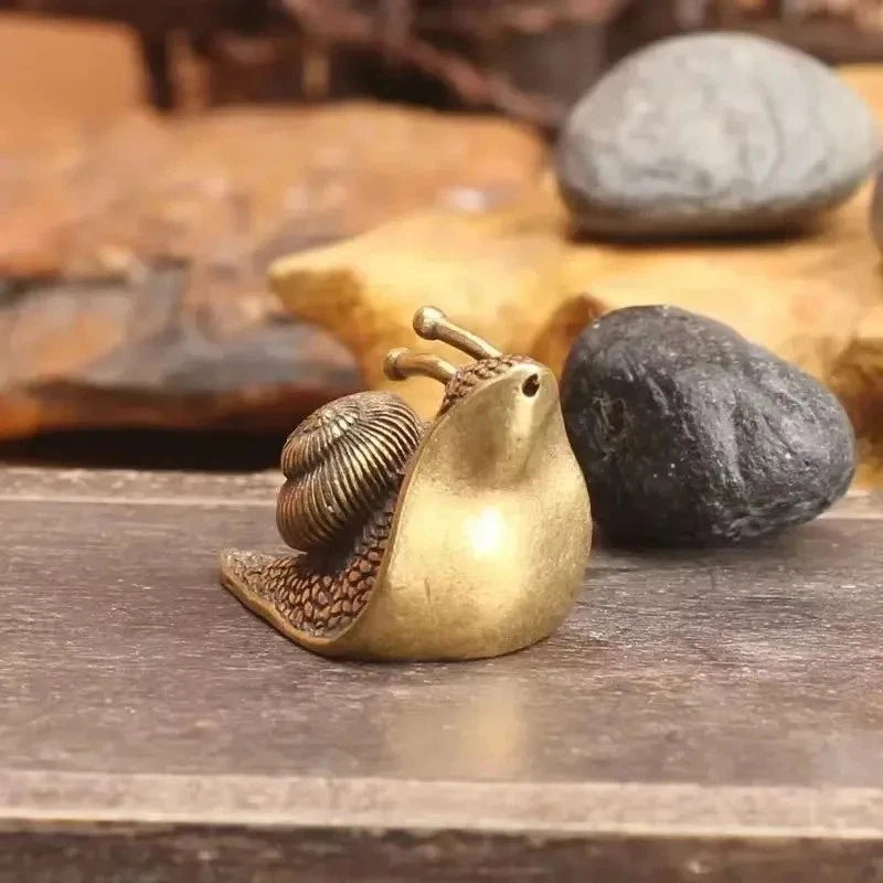 Brass Snail Animal Statue — Small Sculpture Tabletop Figurine Home Decor Gifts